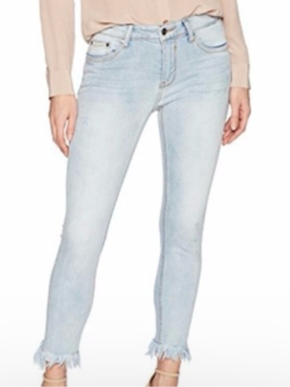 Evidnt Los Angeles x Lulus York straight crop size 26 Light Blue Distressed Jean